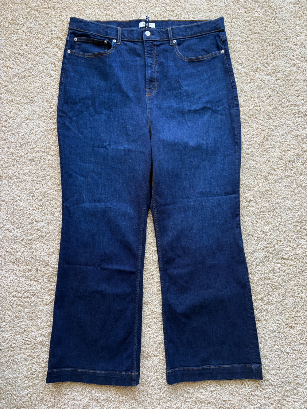 NWT SPANX Lycra Flare Jean Hayward Wash Dark Blue Denim Size 26 (plus size)
